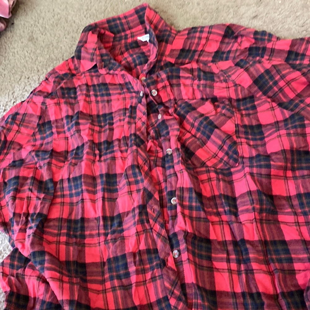 Red women’s flannel size large
